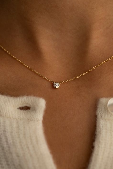 Petite Diamond Necklace, Bezel Diamond Necklace, Diamond Bezel Necklace, Simple Necklace Gold, Simple Diamond Necklace, Simple Gold Necklace, Necklace With Diamond, Jewelry Staples, Gold Necklace Simple