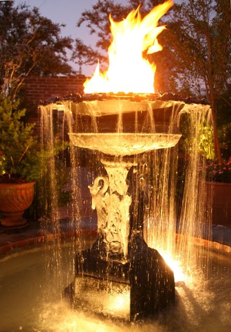 Water fountain and fire feature combined. By Ferris Land Design. Cottage Patio, Water Fountain Design, Courtyard Design, Fountain Design, Outdoor Fountain, Fire Pit Designs, Fire Features, Courtyard Garden, Outdoor Fire