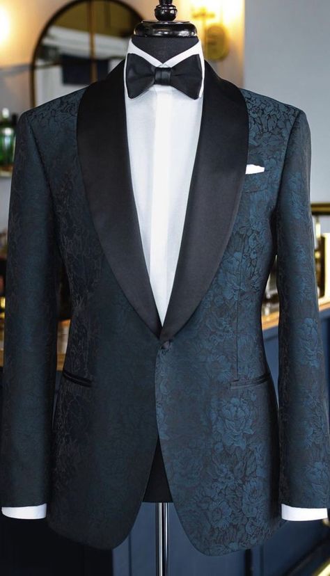 Reception Tuxedo Grooms Indian, Mens Suits Style Modern Classy Wedding, Tuxedo Types, Reception Suit For Groom, Prom Suit And Dress, Wedding Suits Men Blue, Reception Suits, Tuxedos Wedding, Suit For Men Wedding