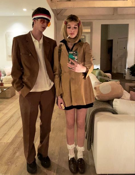 Royal Tenenbaums, Duo Costumes, The Royal Tenenbaums, Couples Halloween Outfits, Cute Couple Halloween Costumes, Hallowen Costume, Pretty Halloween, Halloween Costume Outfits, Halloween Inspo