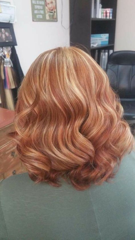 Strawberry Blonde Hair With Gray Highlights, Ginger Striped Hair, Cooper And Blonde Hair Color Balayage, Amber Color Hair, Red Hair Going Grey, Chunky Highlights Curly Hair, Ginger Highlights, Red Lowlights, Ginger Blonde Hair