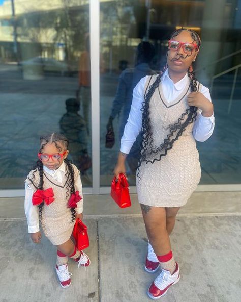 Hailee Franklin on Instagram: "1OF1 But This The Only Time I Can Be Duplicated 👩‍👧💨💕 PC: @leemoneyotto1907 Braids @nyaamonaeeslayy #explorepage #explore #valentine #mommyandme #love #twins #trending #viral #influencer #shein #fashion" Daughter Hairstyles, Mom Daughter Outfits, Mommy Daughter Outfits, Love Twins, Daughter Outfits, Shein Fashion, Mother Daughter Fashion, Mother Daughter Outfits, Cute Outfits With Jeans