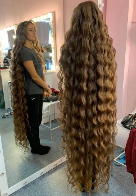 Hip Length Hair, Long Natural Curly Hair, Extremely Long Hair, Rapunzel Hair, Curls For Long Hair, Really Long Hair, Super Long Hair, Long Wavy Hair, Very Long Hair