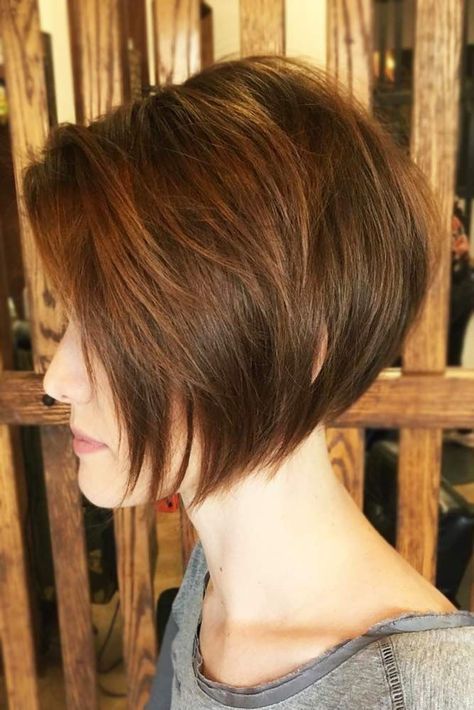 Short Stacked Bob Haircuts, Stacked Bob, Stacked Bob Haircut, Chin Length Hair, Shoulder Hair, Short Hairstyles For Thick Hair, Short Layered Haircuts, Hair Bob, Hair Easy