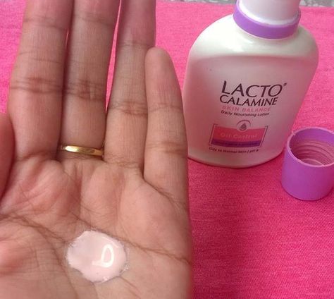 An unbiased review on Lacto Calamine lotion with a comprehensive list of benefits and uses for skin care.  #SkinCare #Skin #Lotion #Review Lacto Calamine Lotion, Lacto Calamine, Calamine Lotion Uses, Calamine Lotion For Dark Marks, Lacto Calamine Benefits, Glowing Skin Diy, Calamine Lotion, Makeup Samples, Free Makeup Samples