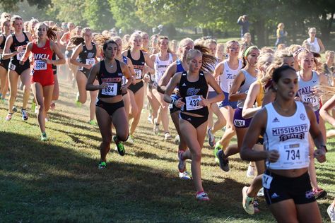 College cross country meet | NCAA | track and field | fall sports | running | fitness | running motivation | college athlete Fall Sports, College Vision Board, Work Hard In Silence, Cross Country Running, Running Motivation, Sport Running, Running Workouts, Cross Country, Track And Field