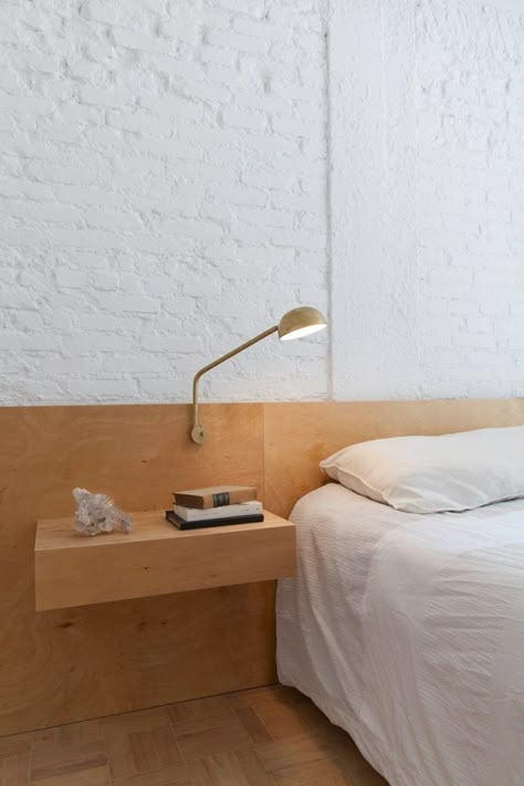 Brick Wall Bedroom, Plywood Headboard, Brick Wall Ideas, Vibe Bedroom, Design Ložnic, Nightstand Design, Plywood Panels, Apartment Renovation, 아파트 인테리어