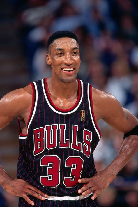 Scottie Pippen Scottie Pipen, James Worthy, Nba Bulls, Sporting Legends, Mens Inspiration, Scottie Pippen, Basketball Photography, Nba Wallpapers, Dennis Rodman