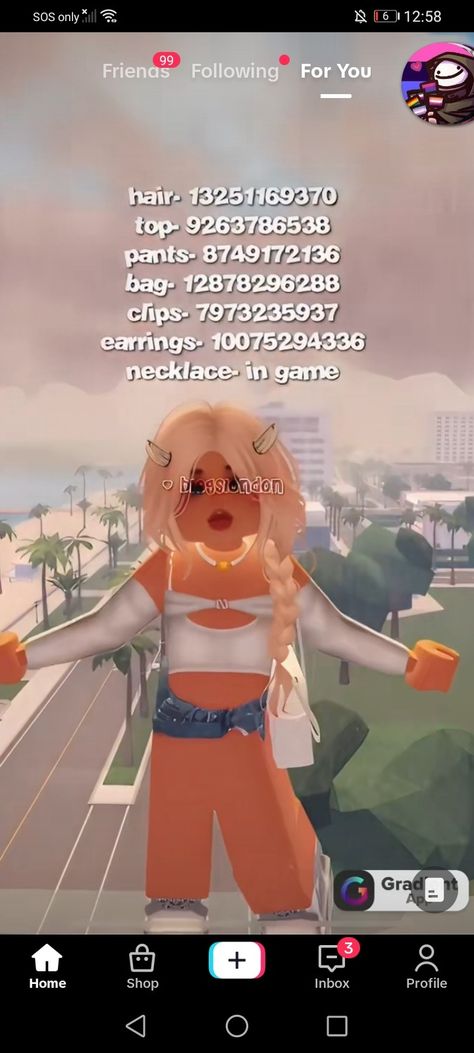 Berry Avenue Shorts Codes, Clothes For Berry Ave, Realistic Mom Outfit Codes Berry Ave, Berry Avenue Aesthetic, Roblox Codes Berry Ave, Cute Anya, Roblox Girl Avatar, Code Berry Avenue, Blonde Mom