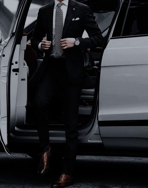 #aesthetics #suits #darkluxe Guy In Suit Aesthetic, Guy In Suit, Aesthetic Guy Outfits, Suit Aesthetic, Cute Guy, Gentleman Aesthetic, Middle Name, Aesthetic Boy