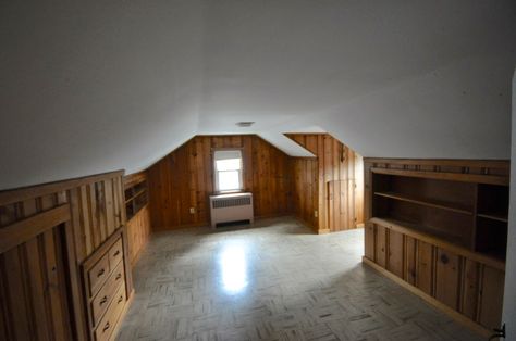 Cape Cod Upstairs Ideas, Cape Cod Attic Bedroom, Cape Cod Upstairs Bedroom, Cape Cod Farmhouse, Cape Cod Interiors, Sloped Ceiling Lighting, Cape Cod Renovation, Slanted Ceiling Bedroom, Cape Cod Bedroom