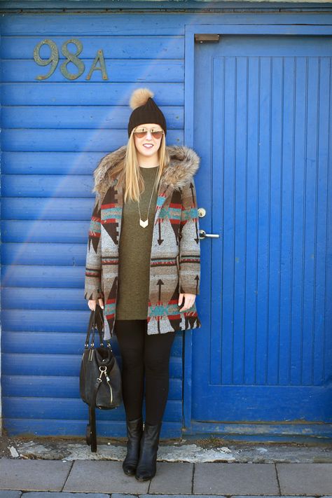 Casual Comfort in Reykjavik //  street style Reykjavik // Iceland street style //  what i wore // Icelandic Fashion Street, Reykjavik Street Style, Icelandic Fashion, Iceland Fashion, Trip Fashion, Sister Trip, Iceland Trip, Icelandic Sweaters, Reykjavik Iceland