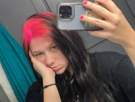 Pink Roots Hair, Pink Roots Black Hair, Colored Roots With Black Hair, Pink Roots, Shadow Root, Roots Hair, Hair Color Trends, Dark Hair, Pink Hair