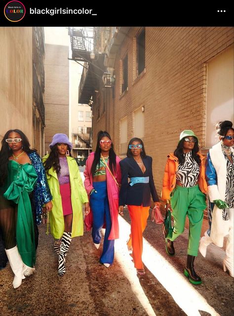 Black Women Color Blocking Outfits, Black Women In Colorful Outfits, Color Block Suits Women, Colorful Fashion Black Women, Color Clashing Outfits, Opposite Color Outfit, Maximalist Fashion Black Women, Block Color Outfits, In Living Color Fashion 90s