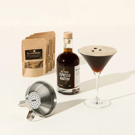 This Gift Set is the Ultimate Treat for Espresso Martini Lovers Martini Gift Ideas, Espresso Martini Gift, Diy Cocktail Kit, Espresso Martinis, Martini Set, Diy Cocktails, Reposado Tequila, Unique Cocktails, Diy Gift Set