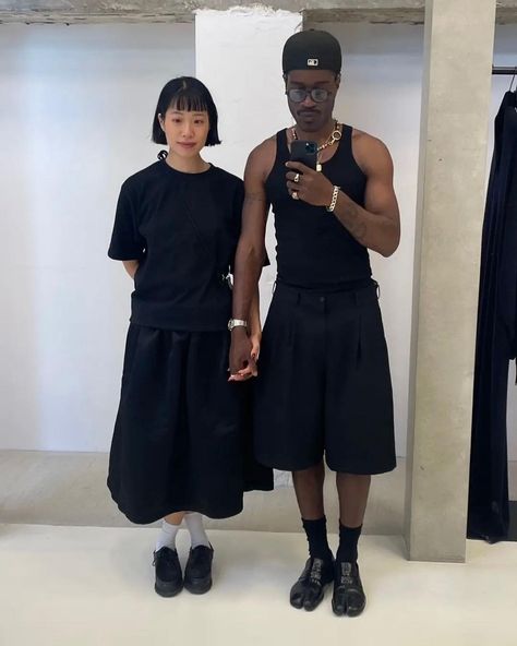 Tabi Shoes Outfit, Spring Summer Capsule Wardrobe, Tabi Shoes, Stylish Couple, Cold Outfits, All Black Looks, Shoes Outfit, Closet Fashion, Fashion Killa