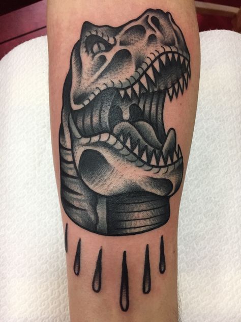 Trex Tattoo created by Salon Serpent in Amsterdam Traditional Tattoo Torso, Dinosaur Tattoo Ideas, Aesthetic Dinosaur, T Rex Tattoo, Round Tattoo, Tato Tradisional, Tattoo Sleeve Filler, Dinosaur Tattoo, Real Aesthetic