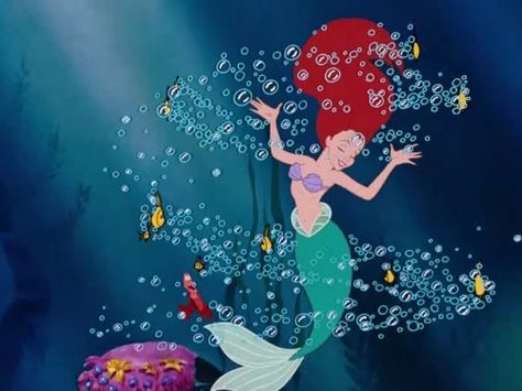 Under The Sea Images, Disney Scenes, Ariel Wallpaper, Ariel Under The Sea, Aquarium Nails, Mermaid Nail, Princess Images, Walt Disney Characters, Siren Song