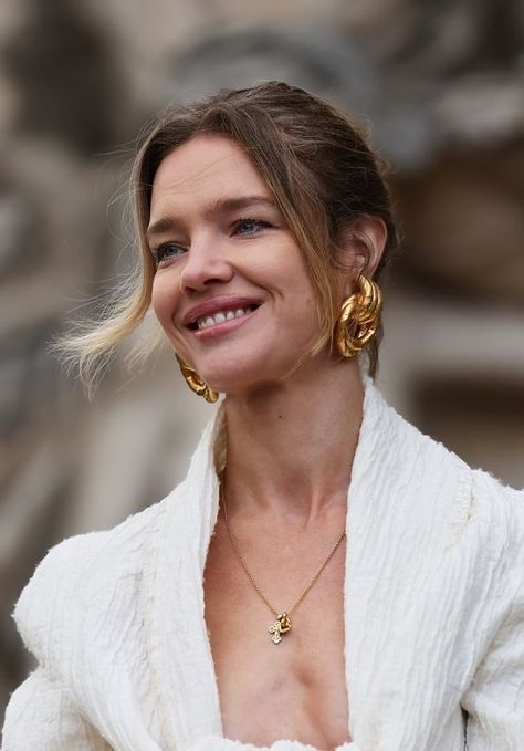 Natalia Vodianova Arriving at Schiaparelli Show in Paris 01/22/2024 • CelebMafia Natalia Vodianova Style, Balenciaga Fashion, Christian Dior Haute Couture, Natalia Vodianova, Instyle Magazine, Dior Haute Couture, Diane Kruger, Celebrity List, Celebrity Trends