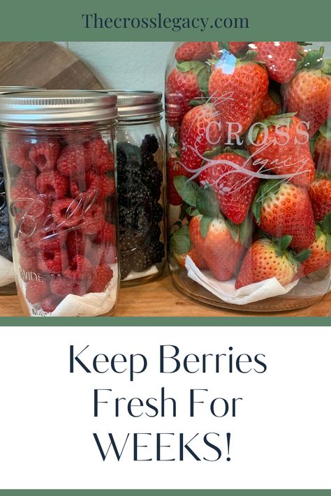 Storing Fruit, Fruit And Vegetable Storage, Snacks For Work, Fresh Berries, Food Store, Fruits And Veggies, Fresh Food, Fresh Fruit, Food Hacks