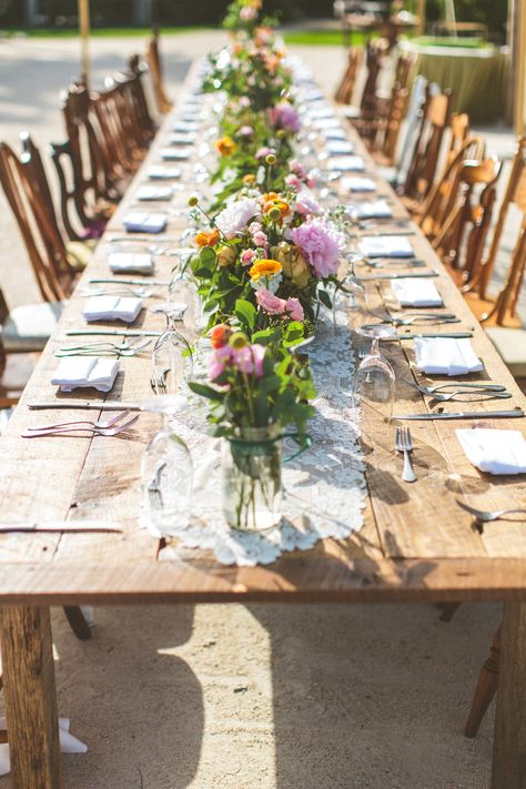 Beach Table Settings, Outdoor Dinner Party, Islamorada Wedding, Table Arrangements Wedding, Beach Table, Rustic Table Decor, Concept Photography, Outdoor Dinner, Long Table