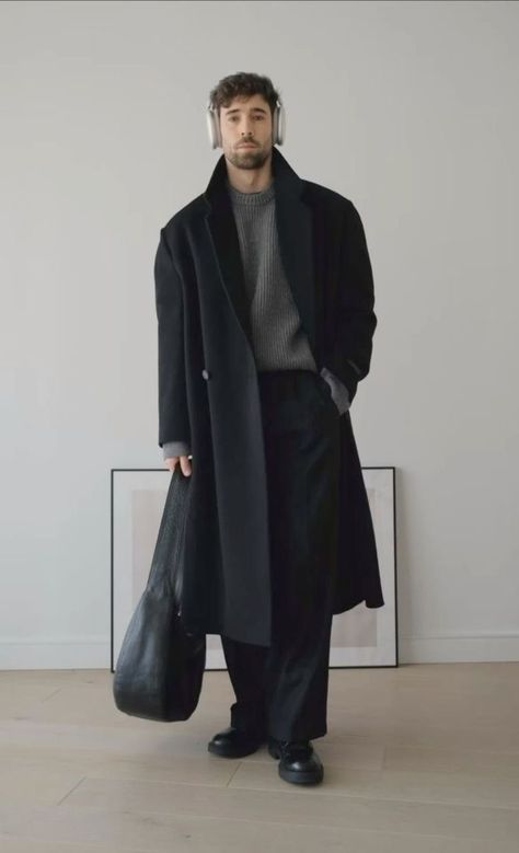 Mens Winter Fashion Formal, Comfy Travel Outfit Fall, 90s Winter Outfits, Old Money Travel, European Fall Outfits, Travel Outfit Fall, Fall Travel Wardrobe, Fall Outfits Comfy, Winter Outfits Men Streetwear