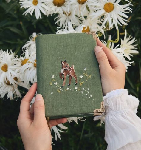 Cottagecore School Supplies, Nature And Flowers, Snow White Wedding, Alfred Stieglitz, Fairy Aesthetic, Embroidery Book, Hand Embroidery Projects, Aesthetic Nature, Handmade Books