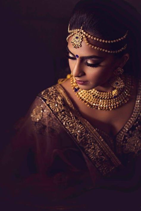 Bride Photoshoot Indoor, Parlour Shoot, Bridal Portraits Indoor, Beauty Salon Posters, Indian Bride Photography Poses, Indian Bride Makeup, Reception Bride, Bride Photos Poses, Indian Wedding Bride