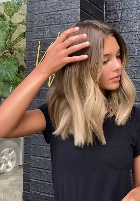 // b a l a y a g e Colour Hair Trends 2023, Mid Length Hairstyles Blonde, Long Bob In Ponytail, Brunette Balayage With Babylights, Bob Hairstyles With Balayage, Blonde Model Hair, Vanilla Cream Hair Color, Balayage Hair Blonde Mid Length, Mid Length Hair Colour Ideas