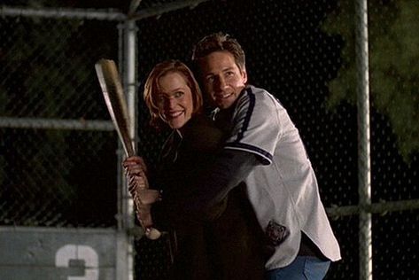 David And Gillian, Mulder Scully, Fox Mulder, Dana Scully, David Duchovny, Play Baseball, Gillian Anderson, Aviation Art, Linkin Park