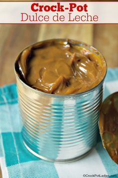 Crock-Pot Dulce de Leche - Turn a can of sweetened condensed milk into a luscious and silky caramel dip in this easy recipe for Crock-Pot Dulce de Leche! Then dip in some apples or drizzle over ice cream or popcorn! [Gluten Free & Vegetarian] #CrockPotLadies #CrockPot #SlowCooker #Dips Mini Pastelitos, Sweet Sauces, Hot Chocolate Fudge, Caramel Dip, Preppy Kitchen, Trifle Desserts, Banoffee Pie, Slow Cooker Desserts, Winter Desserts