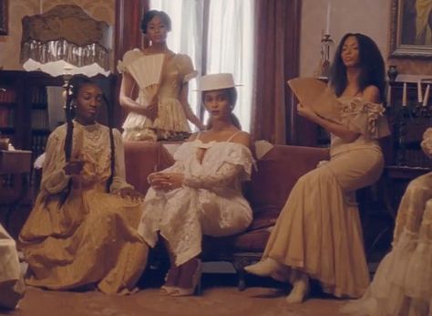 More Surprises! New Video by Beyonce for new song, "FORMATION" Southern Gothic Fashion, Beyonce Memes, Southern Gothic Aesthetic, Southern Aesthetic, Victorian Era Dresses, Southern Belle Dress, Beyonce Formation, Saloon Girls, Dancer Dress