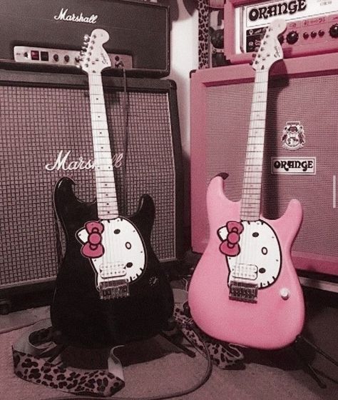 Hello Kitty Guitar, Another Misaki, Pink Guitar, Pink Grunge, Electric Guitar Design, Guitar Obsession, Hello Kitty Aesthetic, Cool Electric Guitars, Hello Kitty Items