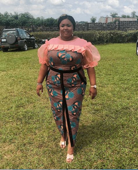 Kitenge Dresses for Plus Size Women Ankara Gowns For Plus Size Women, Ankara Plus Size, Gowns For Plus Size Women, Plus Size Ankara, Skirt And Top Outfits, African Skirt Outfit, Dresses For Plus Size Women, Long Gown Styles, Dresses For Plus Size