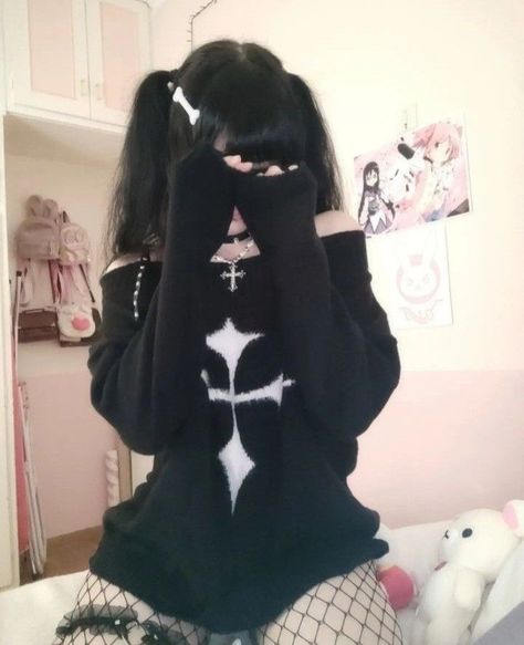 Black Kawaii Outfits, Thick Goth Outfits, Kawaii Goth Outfits, Goth Outfits Aesthetic, Dollcore Outfits, Creepy Cute Fashion, Goth Outfit Ideas, Egirl Fashion, Egirl Outfits