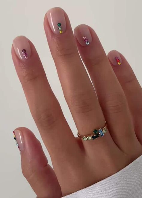 Simple Rhinestone Nail Ideas, Easy Nails With Gems, Glittery Summer Nails, Cutest Nails, Easy Nail Ideas, Quiet People, Bright Summer Nails, Smink Inspiration, Gem Nails