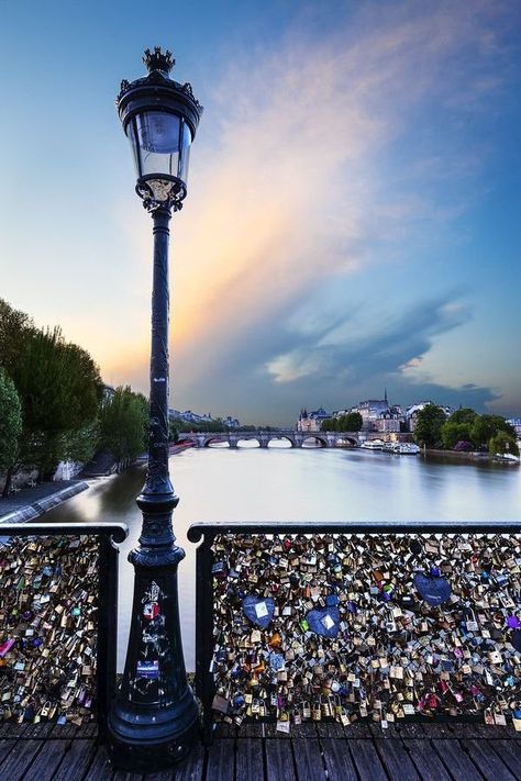 Love Lock Bridge Paris, Love Lock Bridge, Love Locks, River Seine, Love Lock, I Love Paris, Paris Love, Paris Photo, Jolie Photo