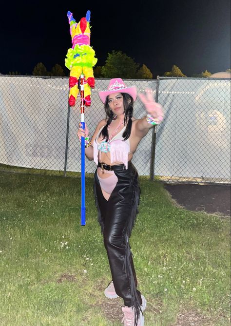 Rave Totem Ideas, Rave Totem, Totem Ideas, Rave Looks, Rave Fits, Ideas Photoshoot, Rave Babe, Blogger Instagram, Totem Poles