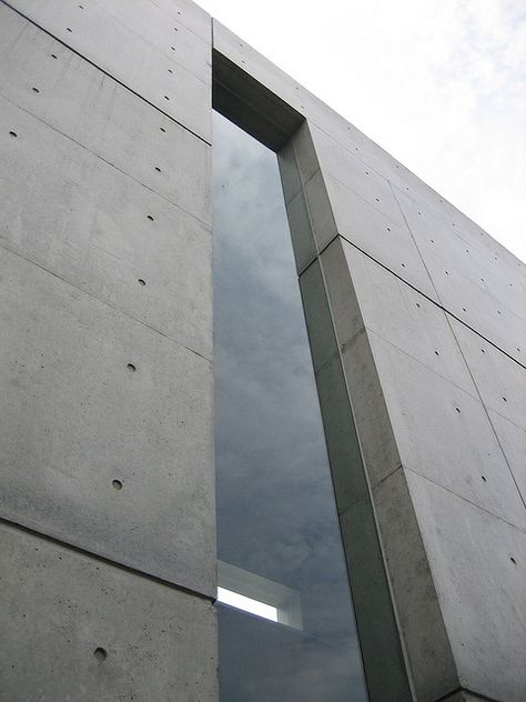 Detalle by Tadao Ando Concrete Facade, Concrete Architecture, Tadao Ando, Concrete Building, Concrete House, Brutalist Architecture, Concrete Structure, Japanese Architecture, Concrete Design