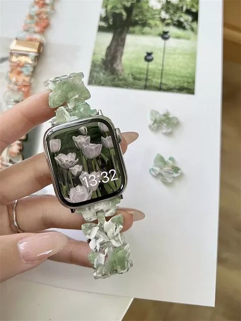 Korea Cool Resin + Metal Strap For Apple Watch Band 41mm 45 44 40 42 38 mm Woman Girl Band For Iwatch Series 7 6 Se 5 4 3 2 Gift Cute Apple Watch Bands, Butterfly Resin, Apple Watch Bands Fashion, Pretty Watches, Desain Buklet, Apple Watch Accessories, Girly Accessories, Jewelry Lookbook, Fancy Jewelry