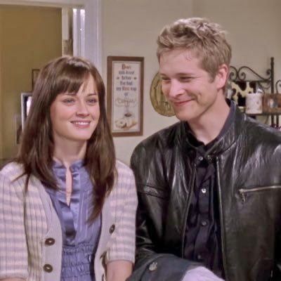 Logan Huntzberger, He Looks At Her, Rory And Logan, Gilmore Guys, Team Logan, Lorelai Gilmore, The Way He Looks, Rory Gilmore, Gilmore Girls