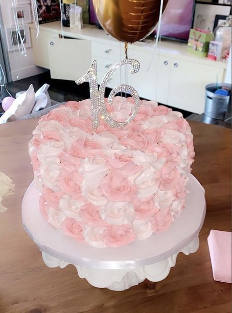 10th Birthday Cakes For Girls, Icing Roses, Birthday Cake Roses, 19th Birthday Cakes, Sweet Sixteen Cakes, 12th Birthday Cake, 14th Birthday Cakes, 15th Birthday Cakes