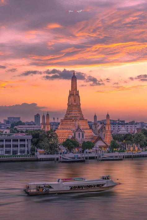 Thailand Asthetic Picture, Bangkok Aesthetic, Thai Place, Thailand Wallpaper, Thailand Flag, Wat Arun, Thailand Vacation, Thailand Art, Pattaya Thailand