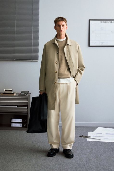 Zara Workwear Fall 2023 Lookbook 007 Modern Office Look Work Outfits, Zara Outfit Men, Zara Workwear, Business Dress Code, Look Work, 2023 Lookbook, Workwear Outfits, Men Back, Workwear Essentials