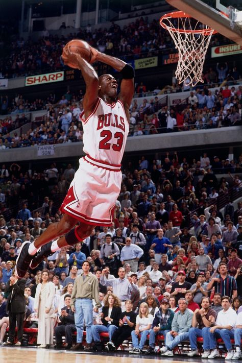 Michael Jordan's Jumpman Logo Will Be on Some NBA Uniforms Next Season 1996 Chicago Bulls, Michael Jordan Dunking, Nba Uniforms, Michael Jordan Art, Michael Jordan Photos, Jeffrey Jordan, Michael Jordan Pictures, Jordan Bulls, Jordan Xi