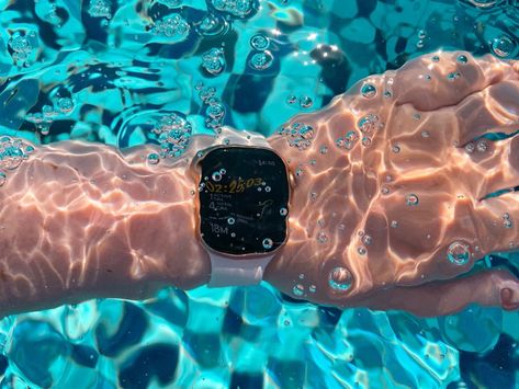 Apple Watch Waterproof, Apple Launch, Digital Crown, Dive Computers, Best Apple Watch, Apple Watch Sport, Apple Watch Series 2, New Apple Watch, Apple Watch Models