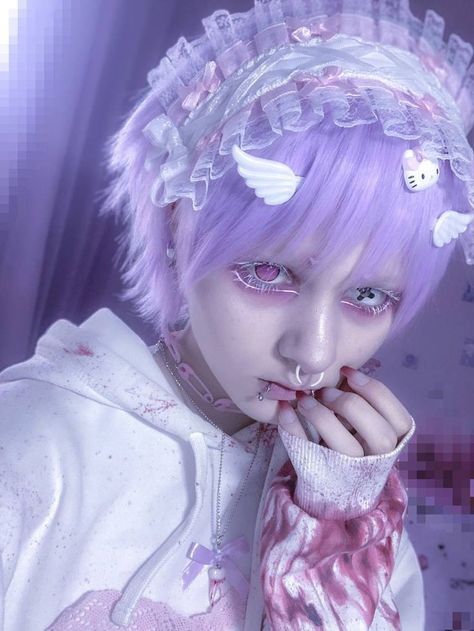 Yami Kawaii Makeup, Yami Kawaii Outfit, Emo Makeup Looks, Yami Kawaii Fashion, Yumi Kawaii, Creepy Cute Fashion, Kawaii Outfit Ideas, Pastel Grunge, Kawaii Goth