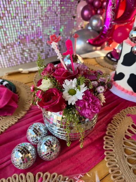 21 Bday Centerpieces, Rodeo Party Table Decorations, Cowgirl Disco Party Decorations, 21st Centerpiece Ideas, Pink 25th Birthday Party Ideas, Disco Rodeo Centerpieces, Disco Cowgirl Birthday Party Ideas, Disco Cowgirl Table Decorations, Sweet 16 Disco Cowgirl Party