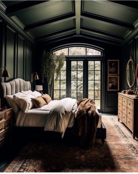 Dark Green Bedroom Aesthetic, Dark Moody Aesthetic, Moody Romantic Bedroom, Bedroom Moody, Bedroom Tapestry, Academia Bedroom, Bedroom Romantic, Bedroom Ideas Romantic, Romantic Bed