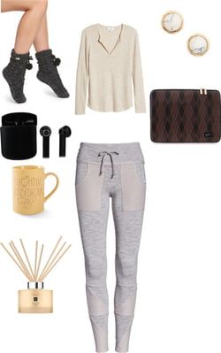 Stay At Home Work Outfit, Cozy Work From Home Outfit, Work From Home Loungewear, Comfy Stay At Home Mom Outfits, Workfromhome Outfit, Comfy Work From Home Outfits, Days And Months, Best Brands, Home Outfit